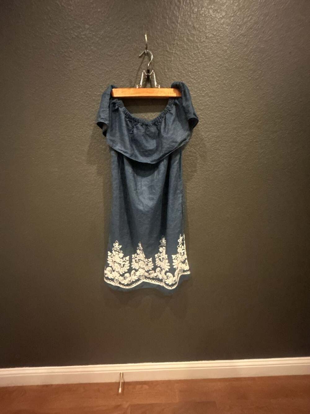 Westport 1962 Off-Shoulder Denim Embroidered Dress